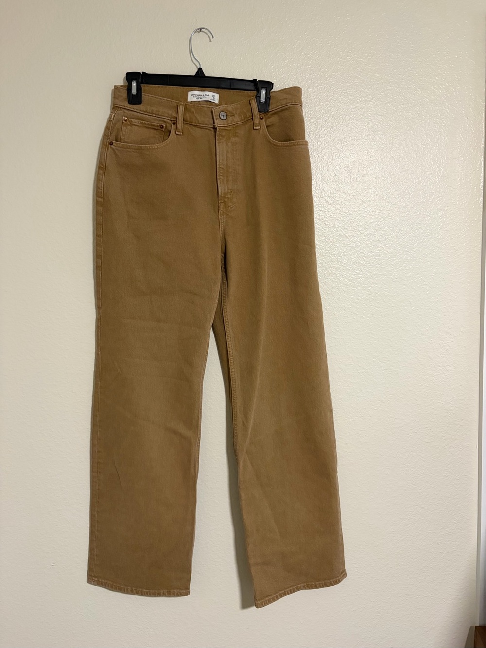 Abercrombie & Fitch Pants in Camel Brown